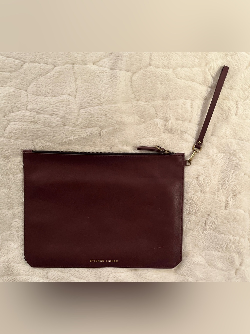 Vintage Etienne Aigner Burgundy Leather Zip Clutch Wristlet Pouch gender-neutral